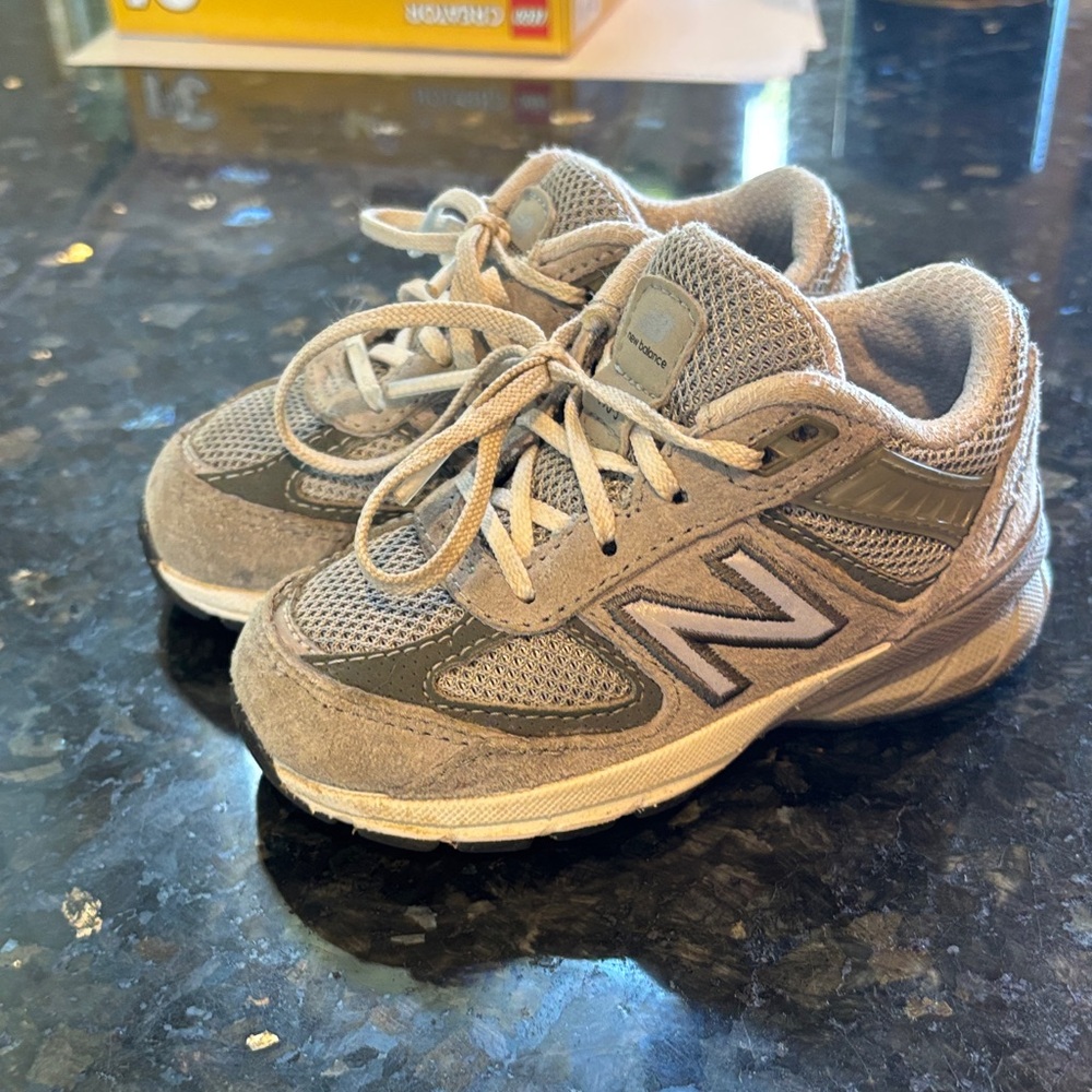 New Balance Toddler 990 v5